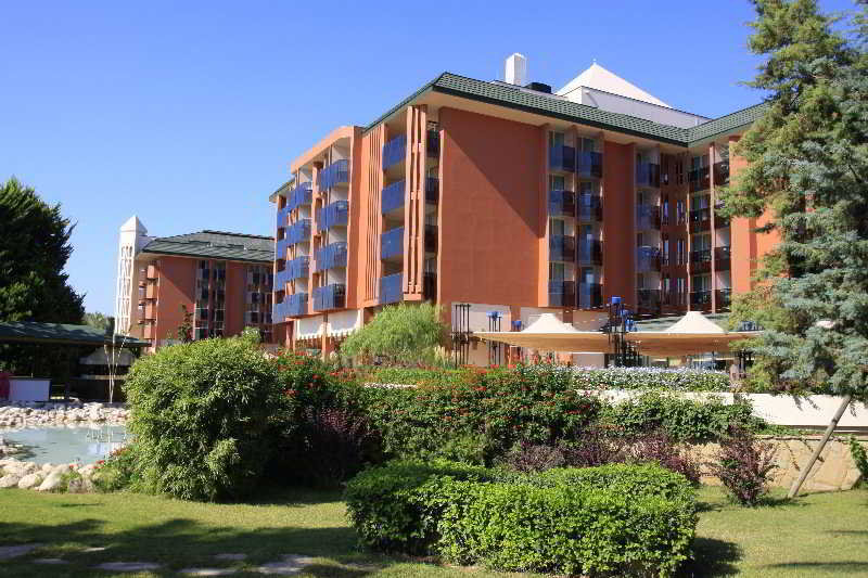 AQI Pegasos Resort