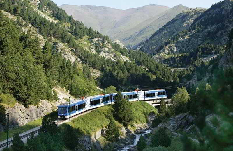 Hotel & Apartaments Vall de Núria