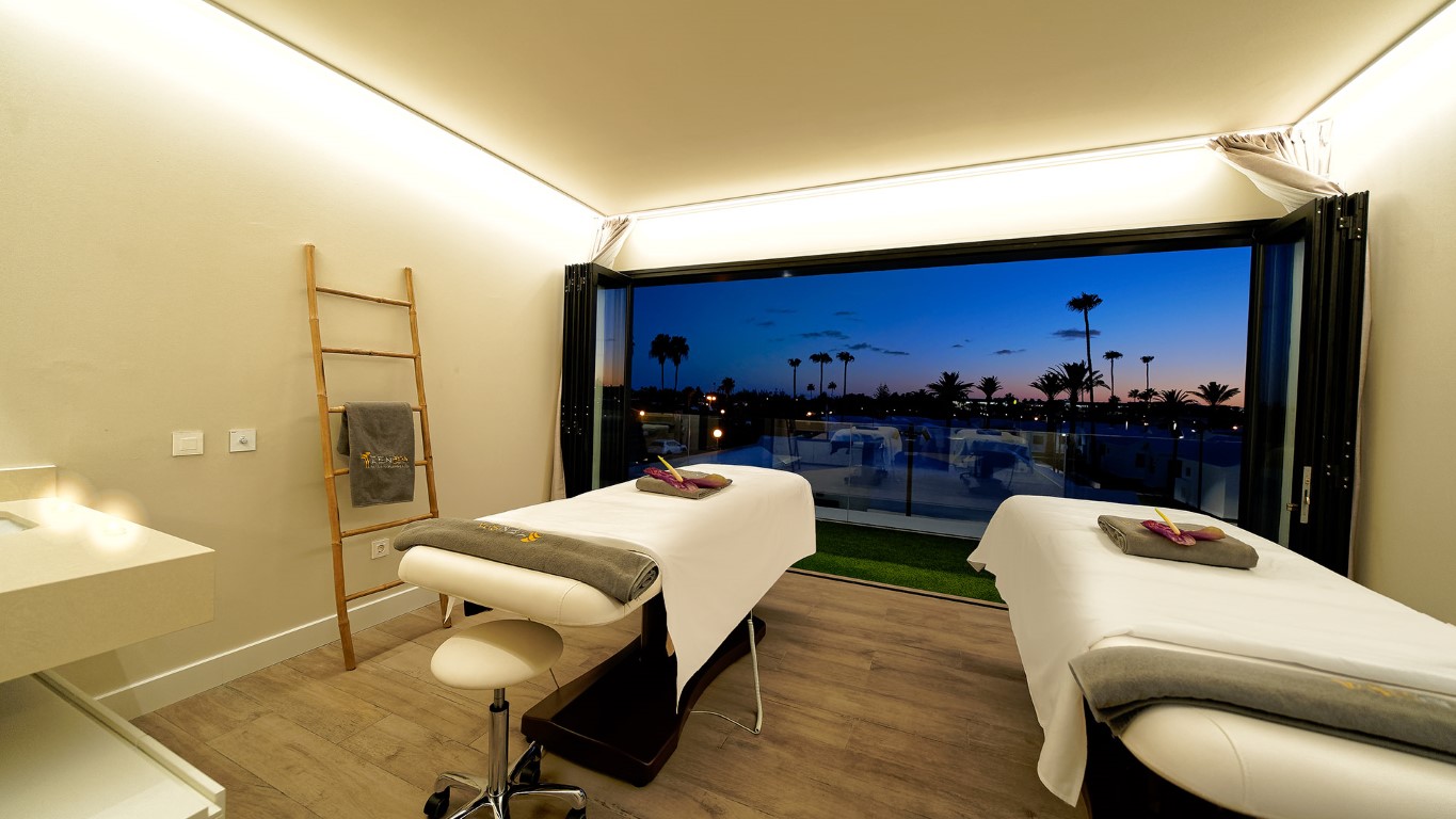 Club Maspalomas Suites  Spa