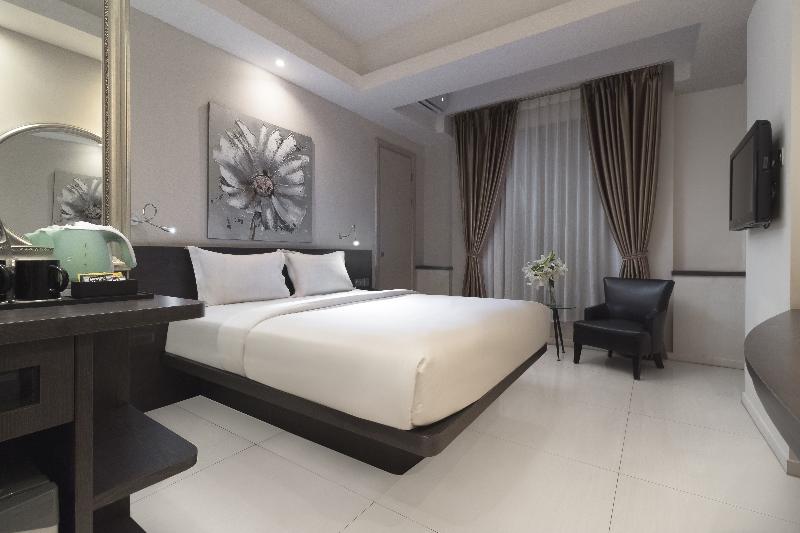 Collection O 14 Sun Boutique Hotel