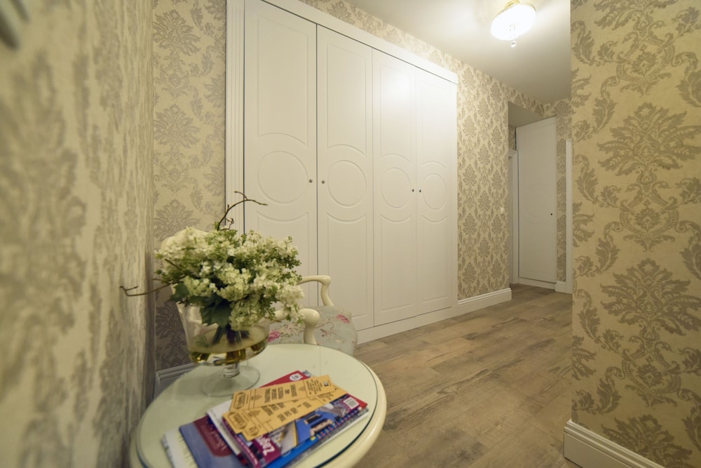 Mandusa Heritage Apartments