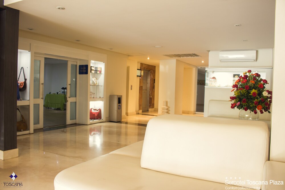 Toscana Plaza