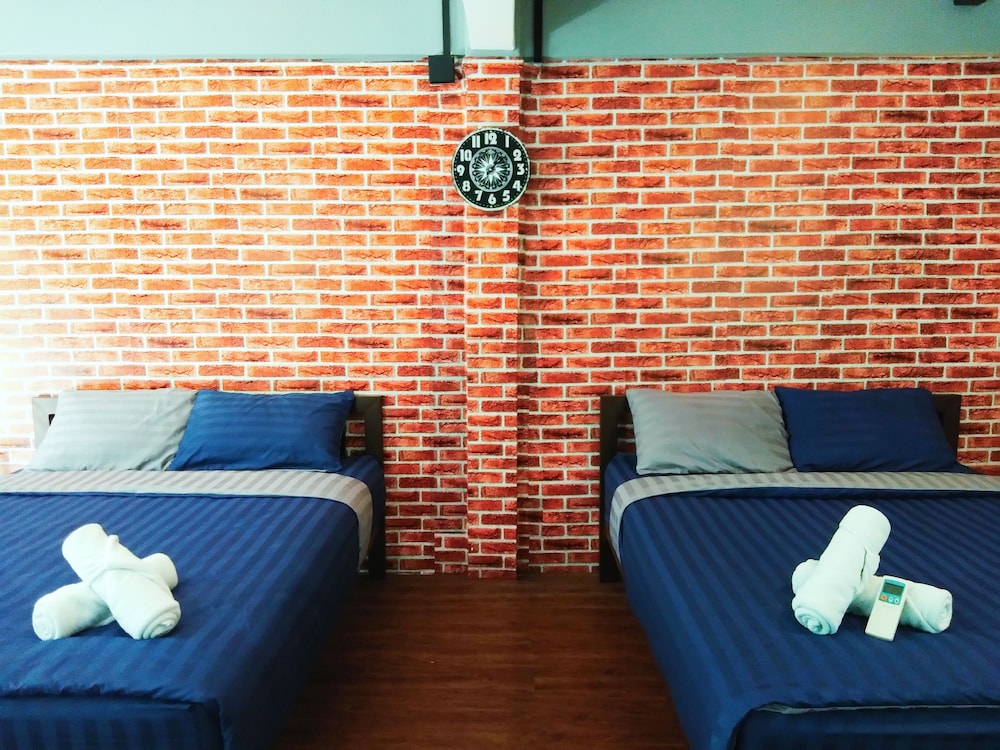Nighty 9 Hostel