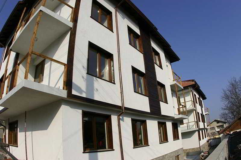 Snowplough Apartments