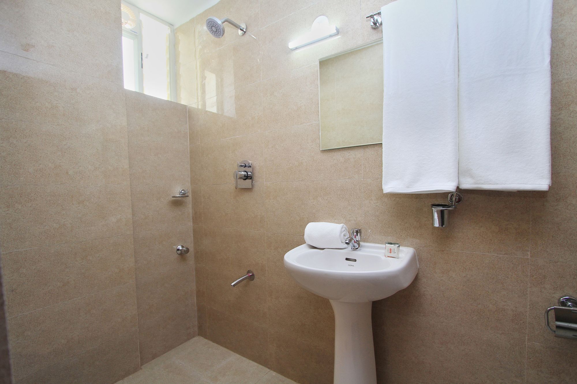 SJR Suites And Comforts