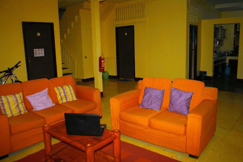 8Th Street Guesthouse Hostel