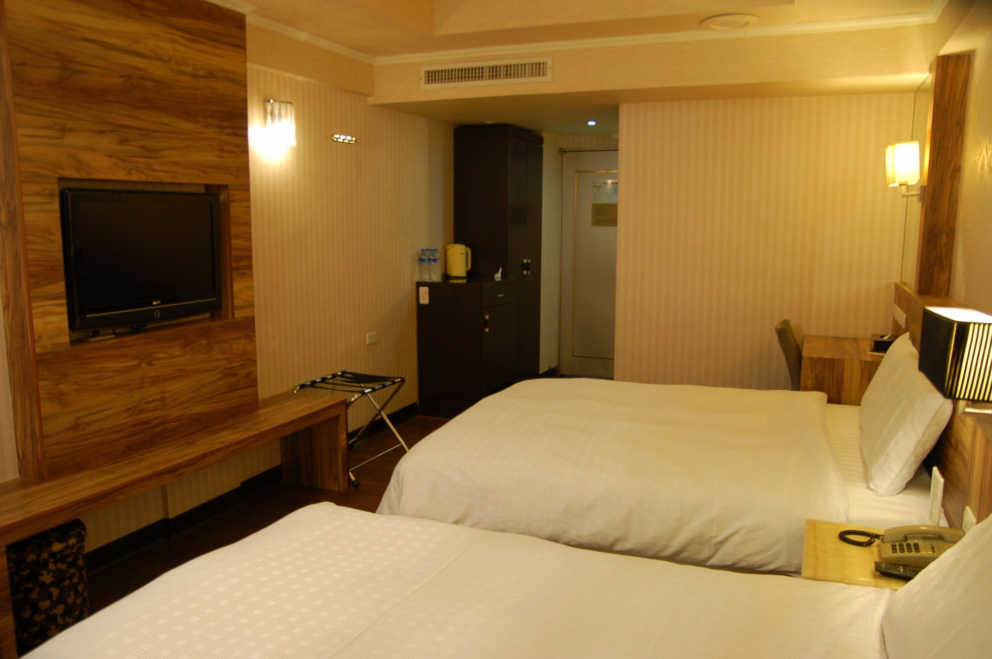 Paris Hotel