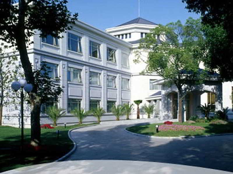 Hong Qiao State Guest