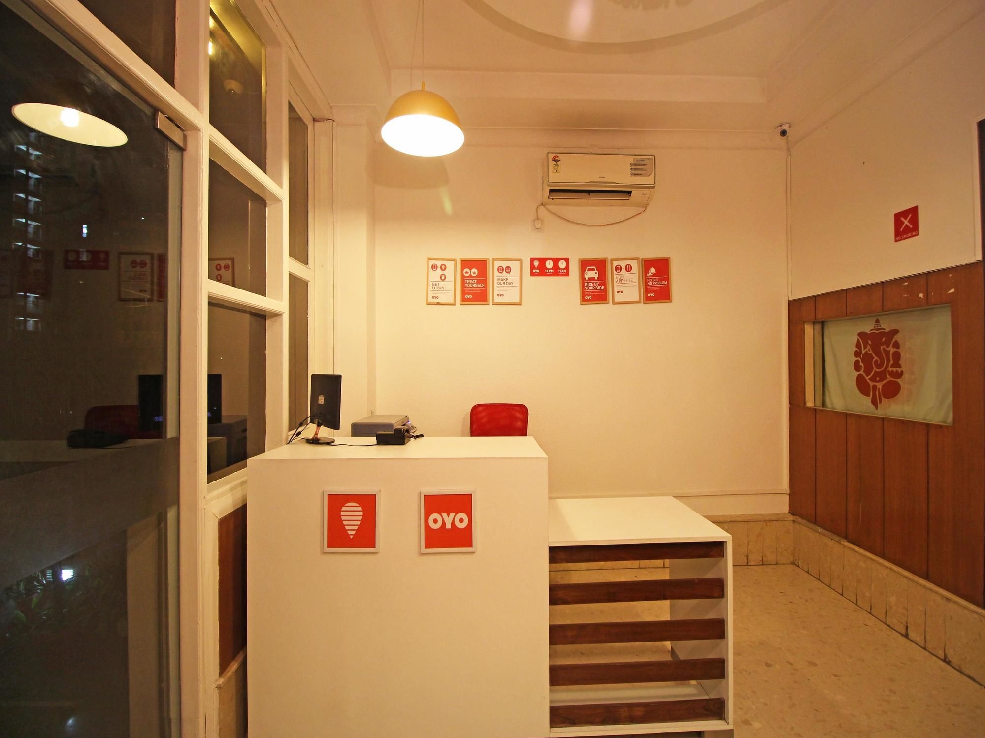 OYO Flagship 508 Golf Course Road Amex