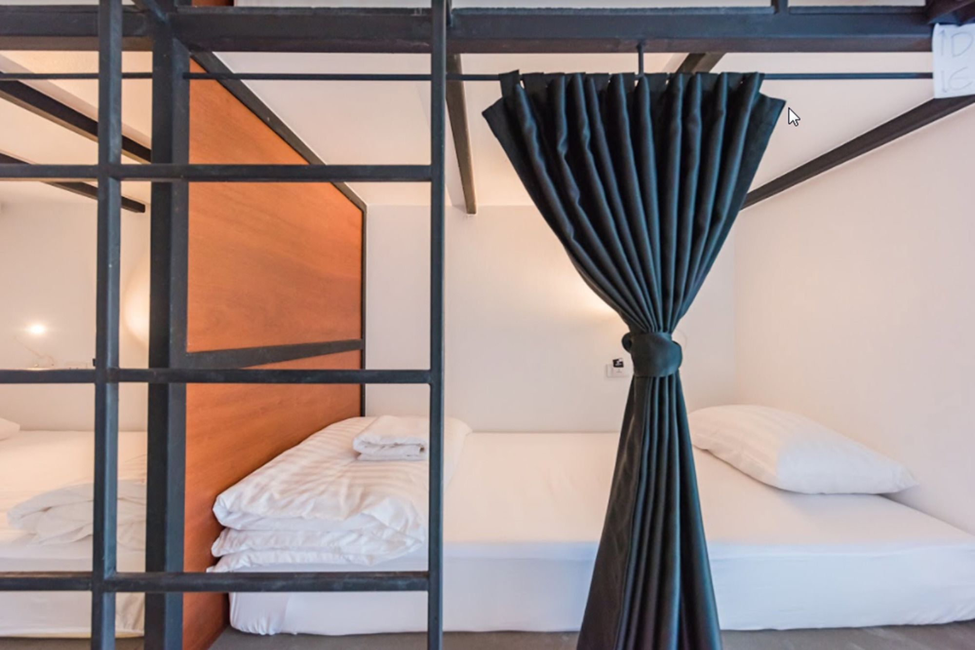 Book A Bed Poshtel Hostel