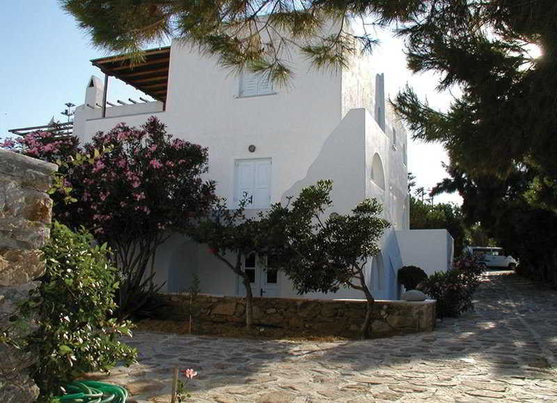 Eleni's Studios Ornos