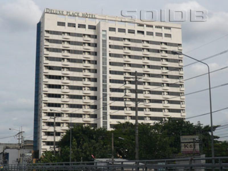 Deluxe Place Hotel Bangkok