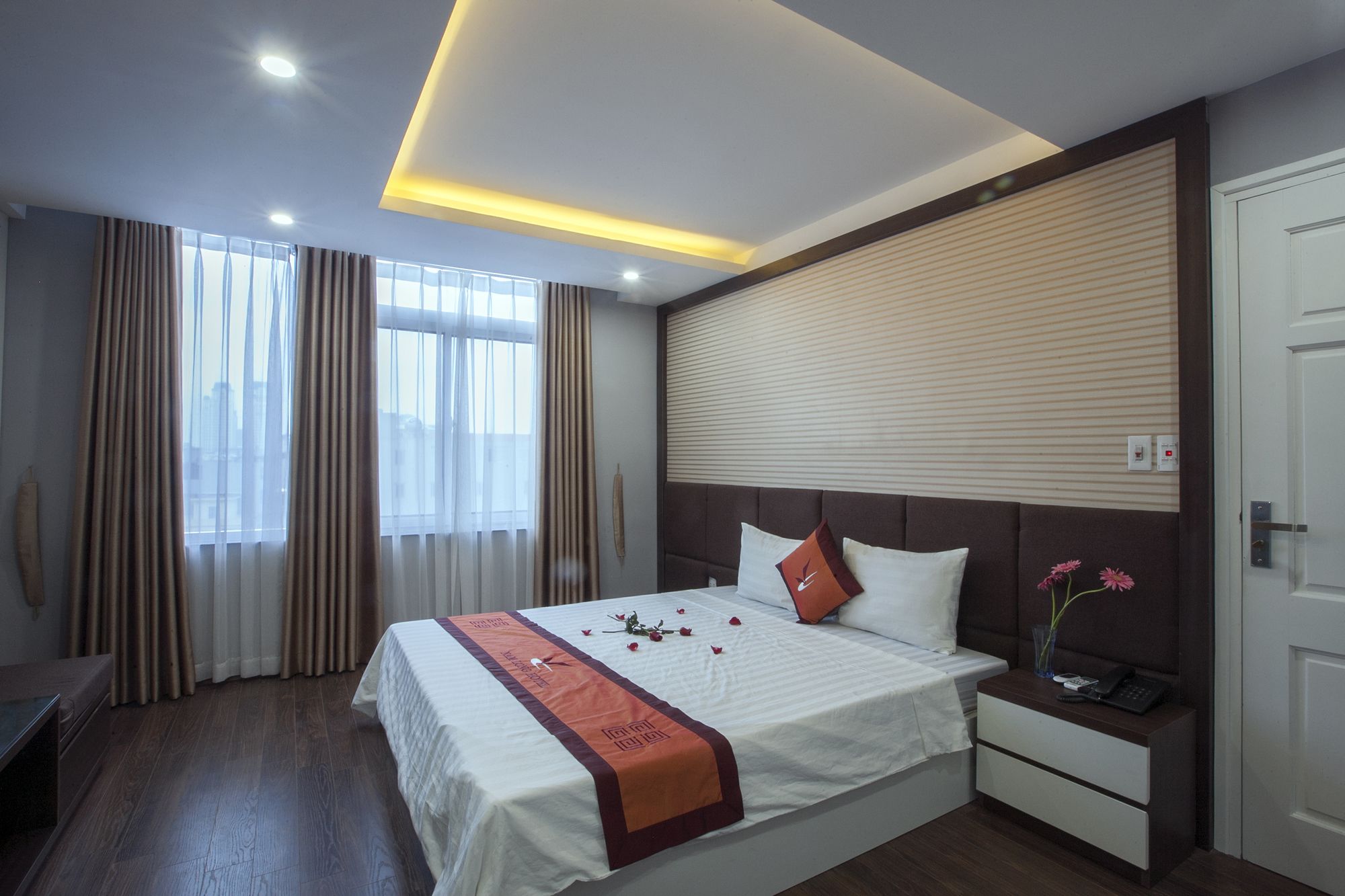 Nam Long Hotel