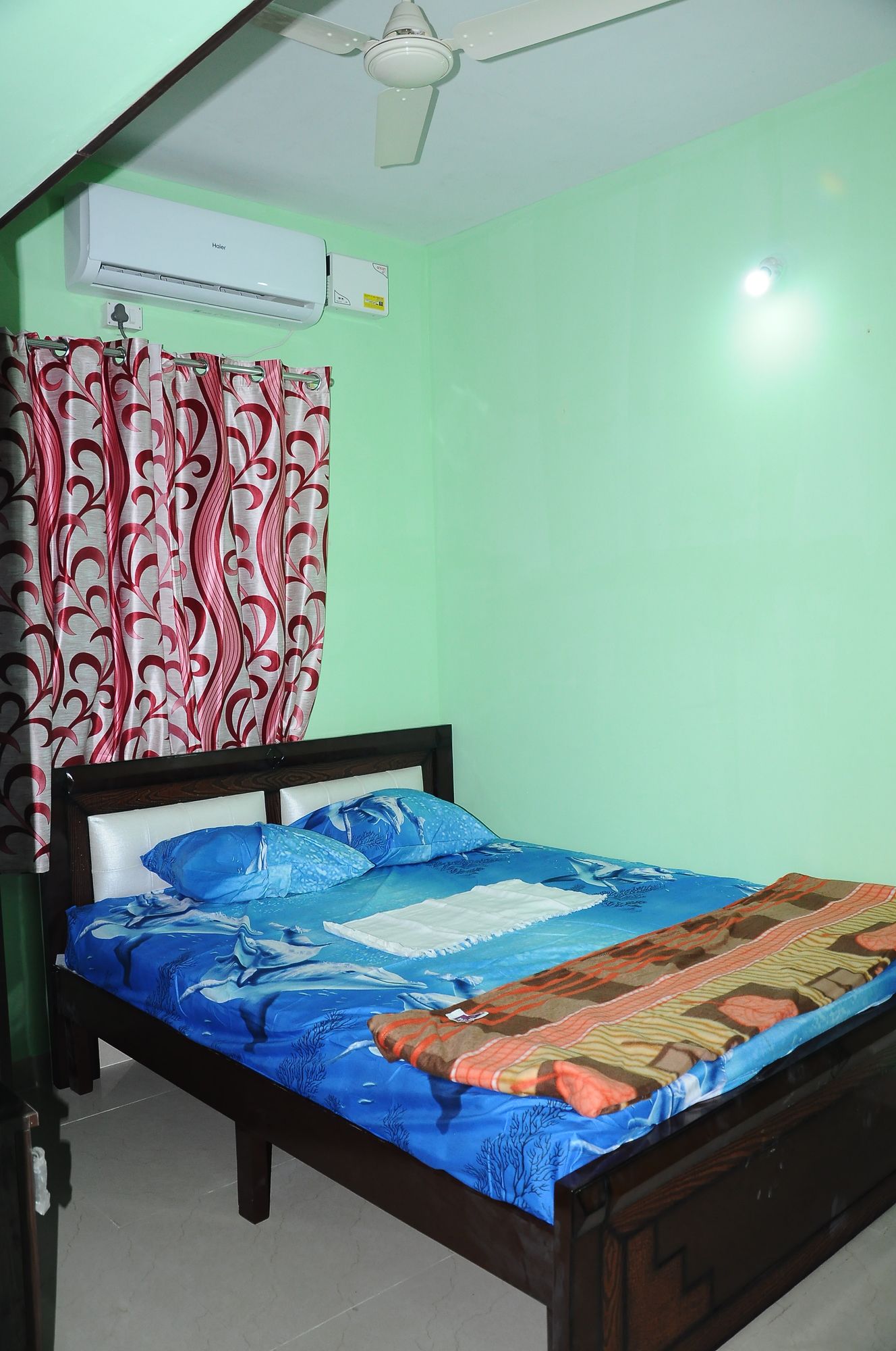 Green leaf International Comforts