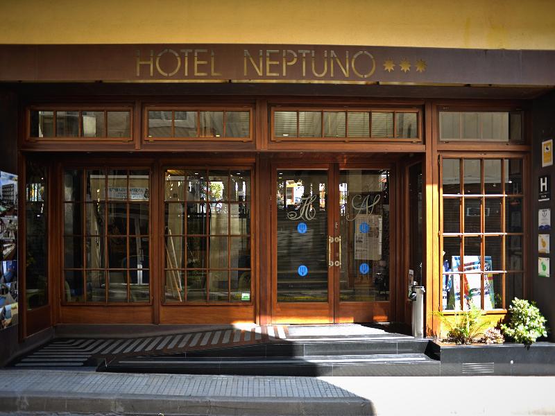 Hotel Y Apartamentos Neptuno Calella