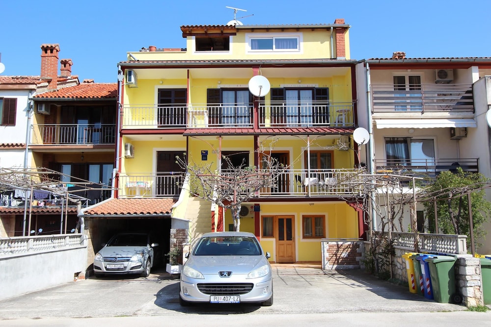Apartment Mariza