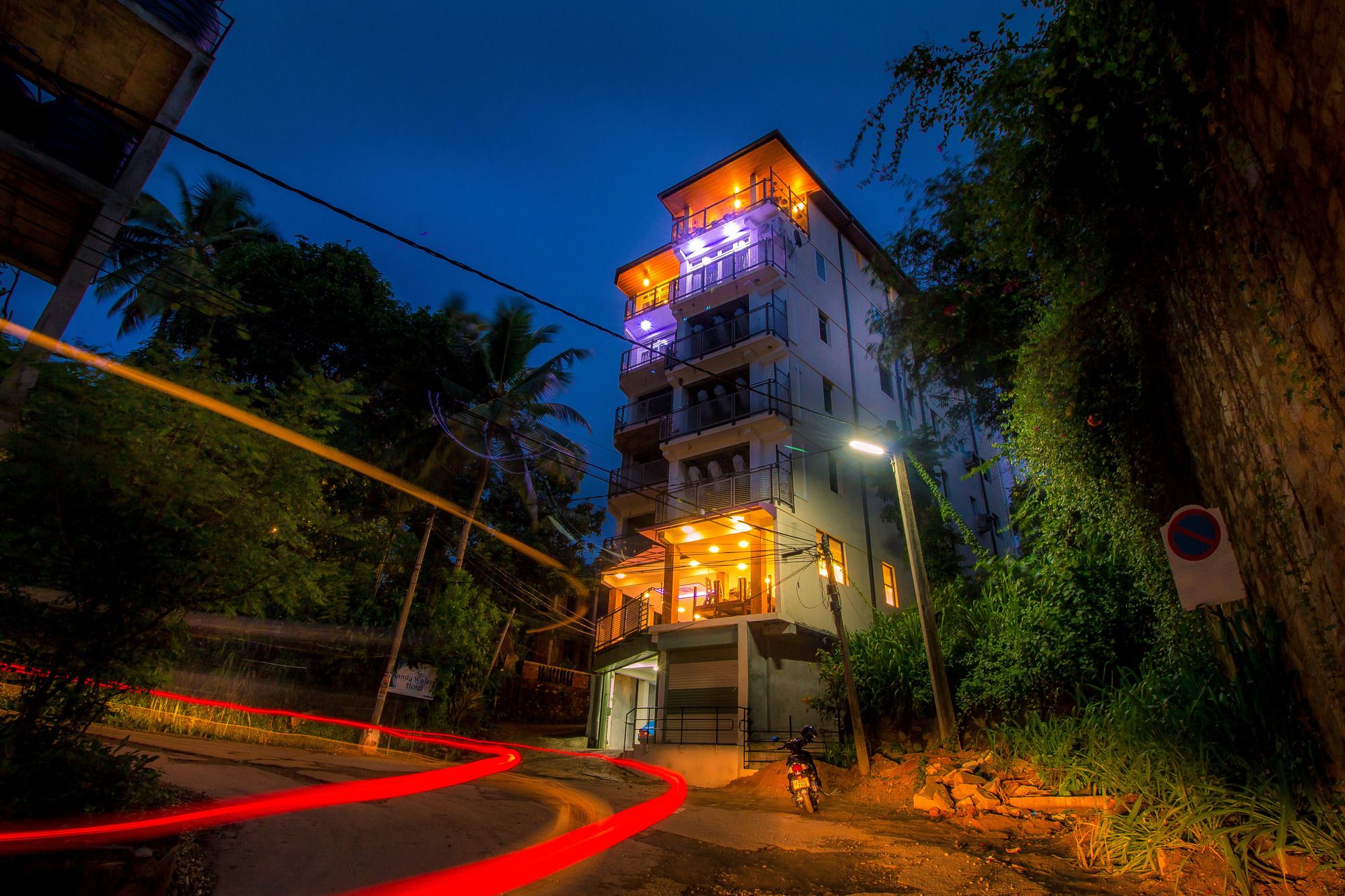 Janora Hills