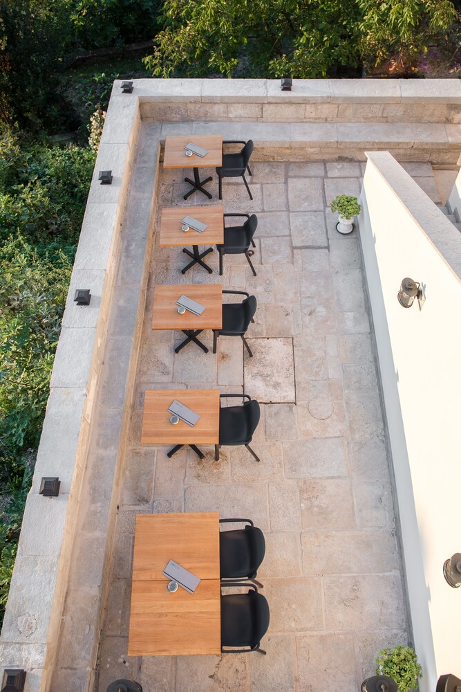 La Loggia Hotel