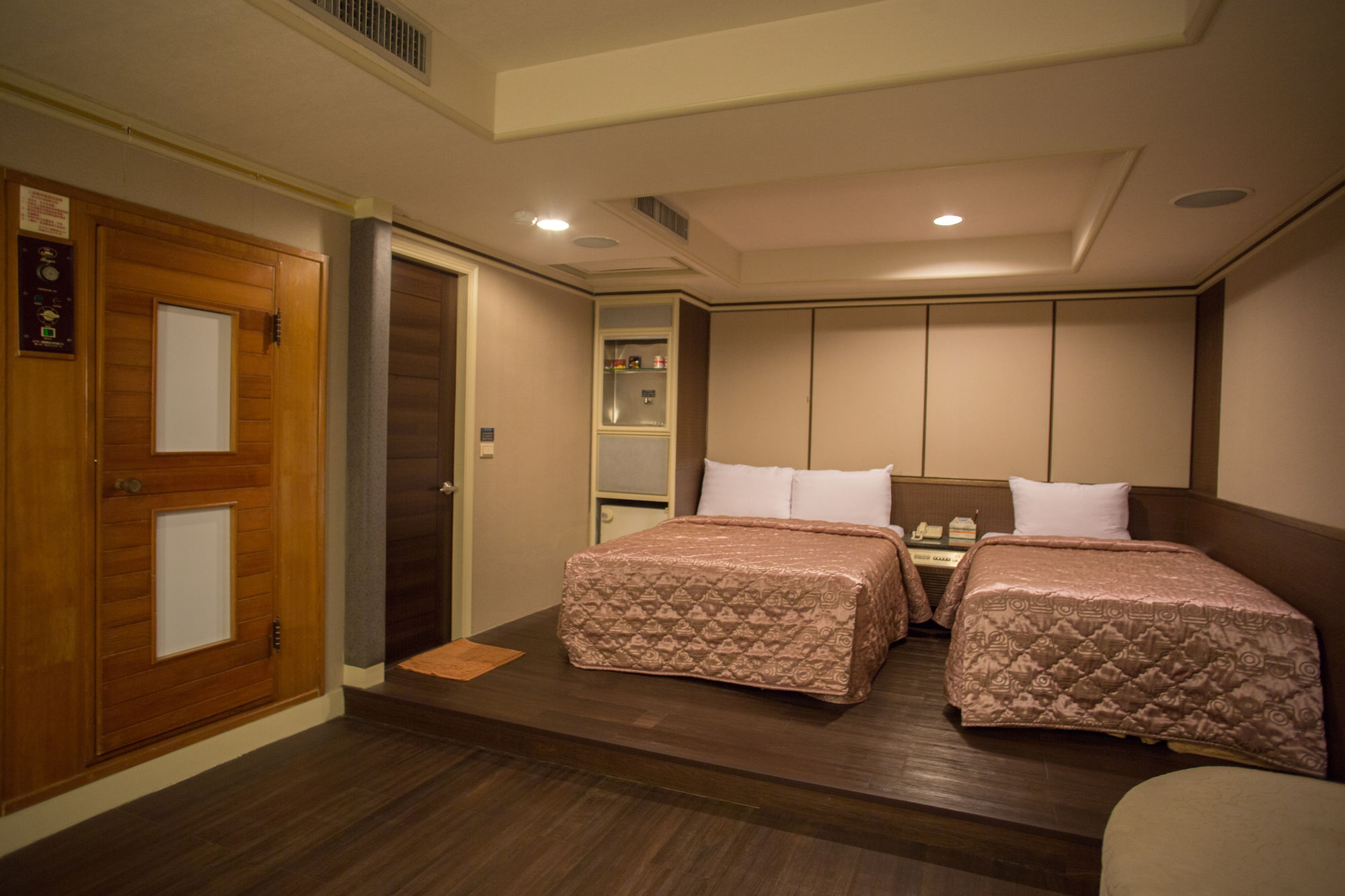 Ta Lee Hotel