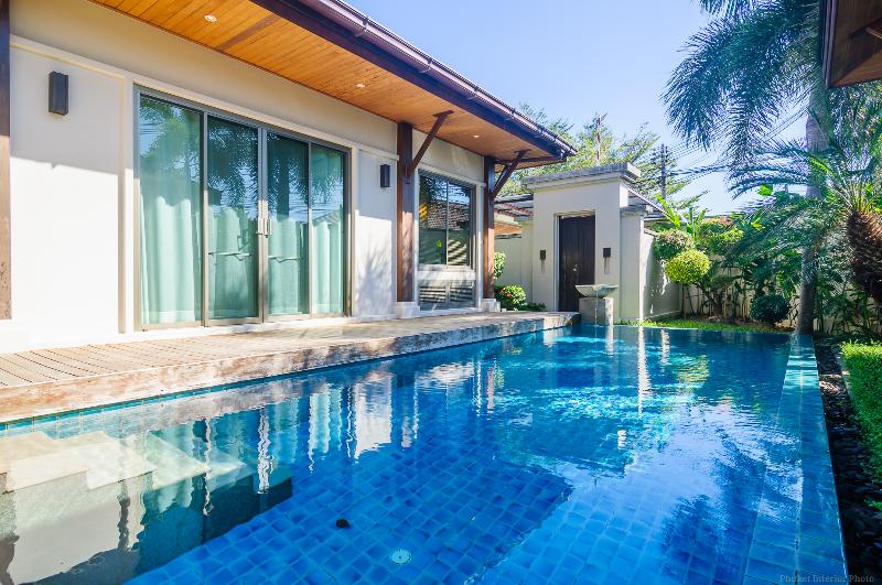 Niche Villas by TropicLook