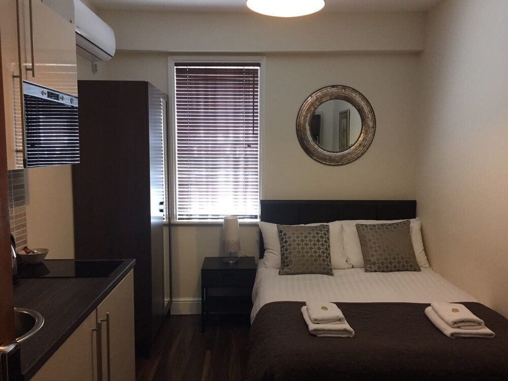 Aviva Guest House