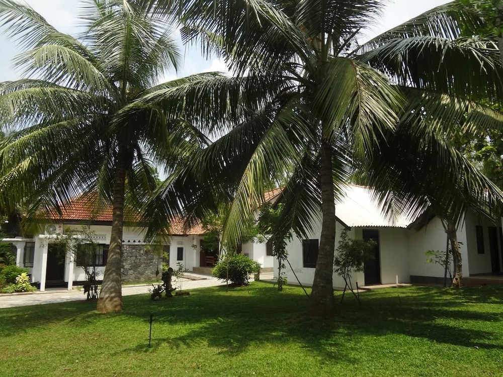 Thamaya Heritance Tangalle