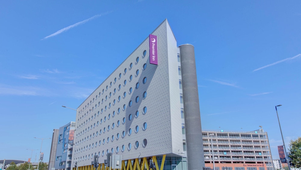 Premier Inn Cardiff Bay