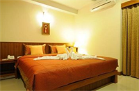 Chaiyapruek Suites Serviced Residence