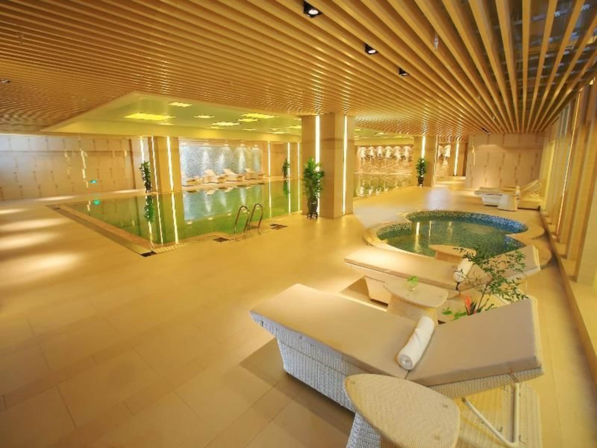 Fuyang Oriental Mau Kaiyuan Grand Hotel