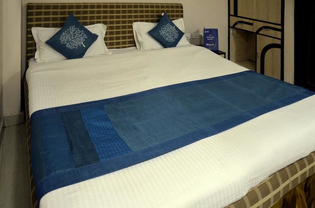 Oyo 943 The Swastik Inn