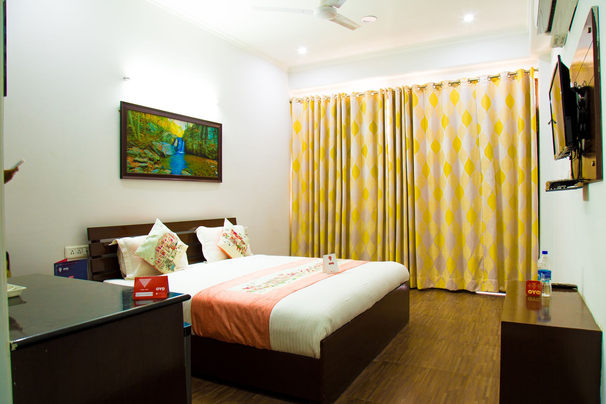 Hotel Vedanta By OYO Rooms