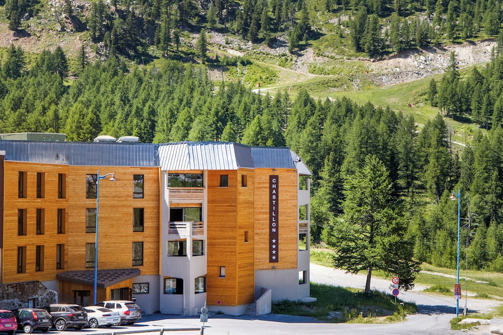 SOWELL RESIDENCES New Chastillon