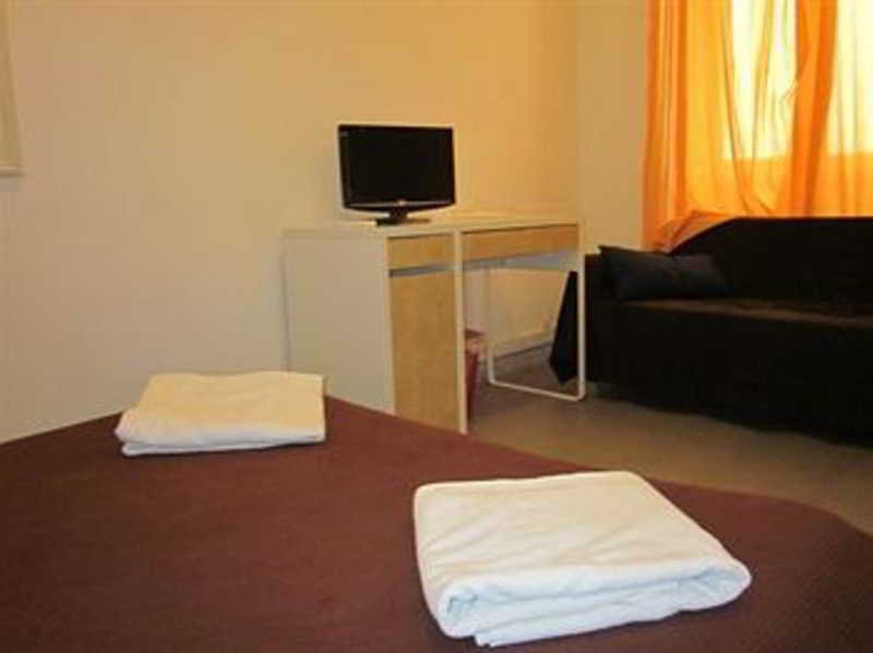 Hello Bed & Breakfast