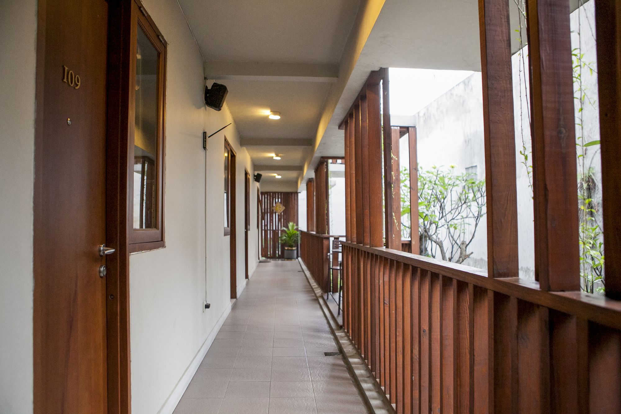 Hotel Mawar by RedDoorz