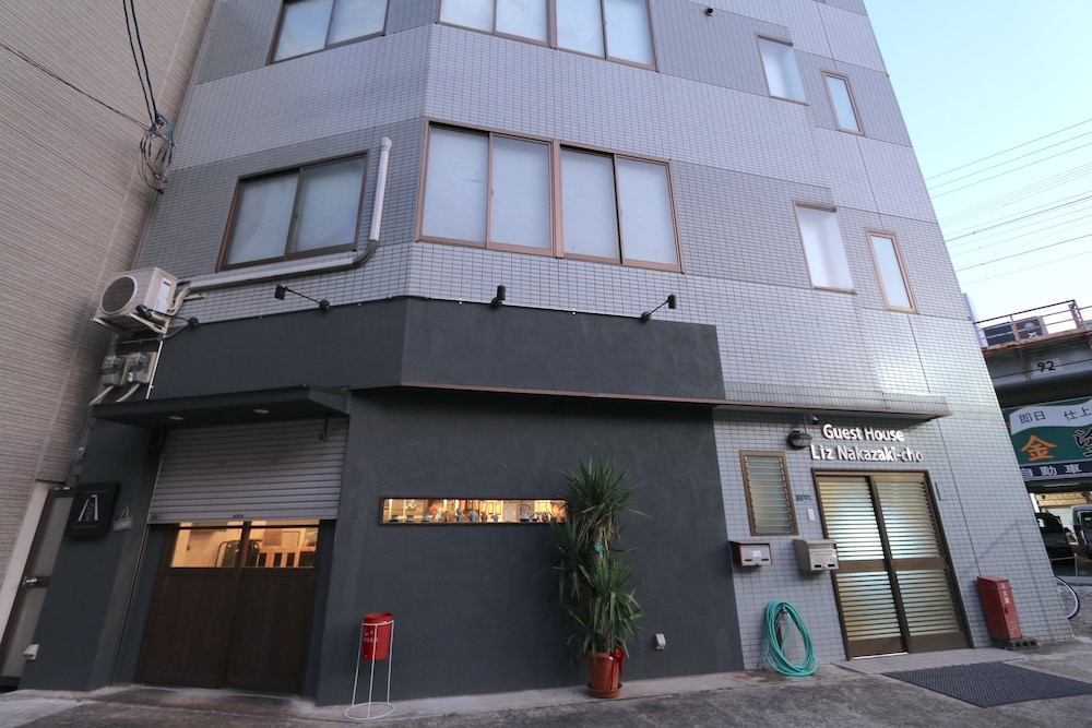 Guest House Liz Nakazaki Cho