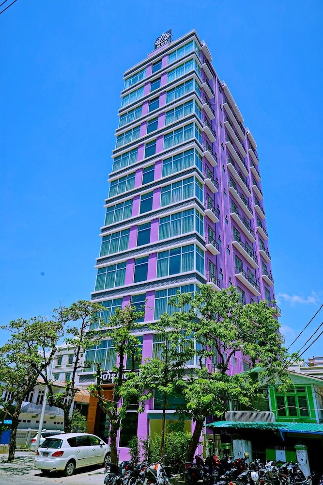 Myat Nan Yone Hotel (M.N.Y.)