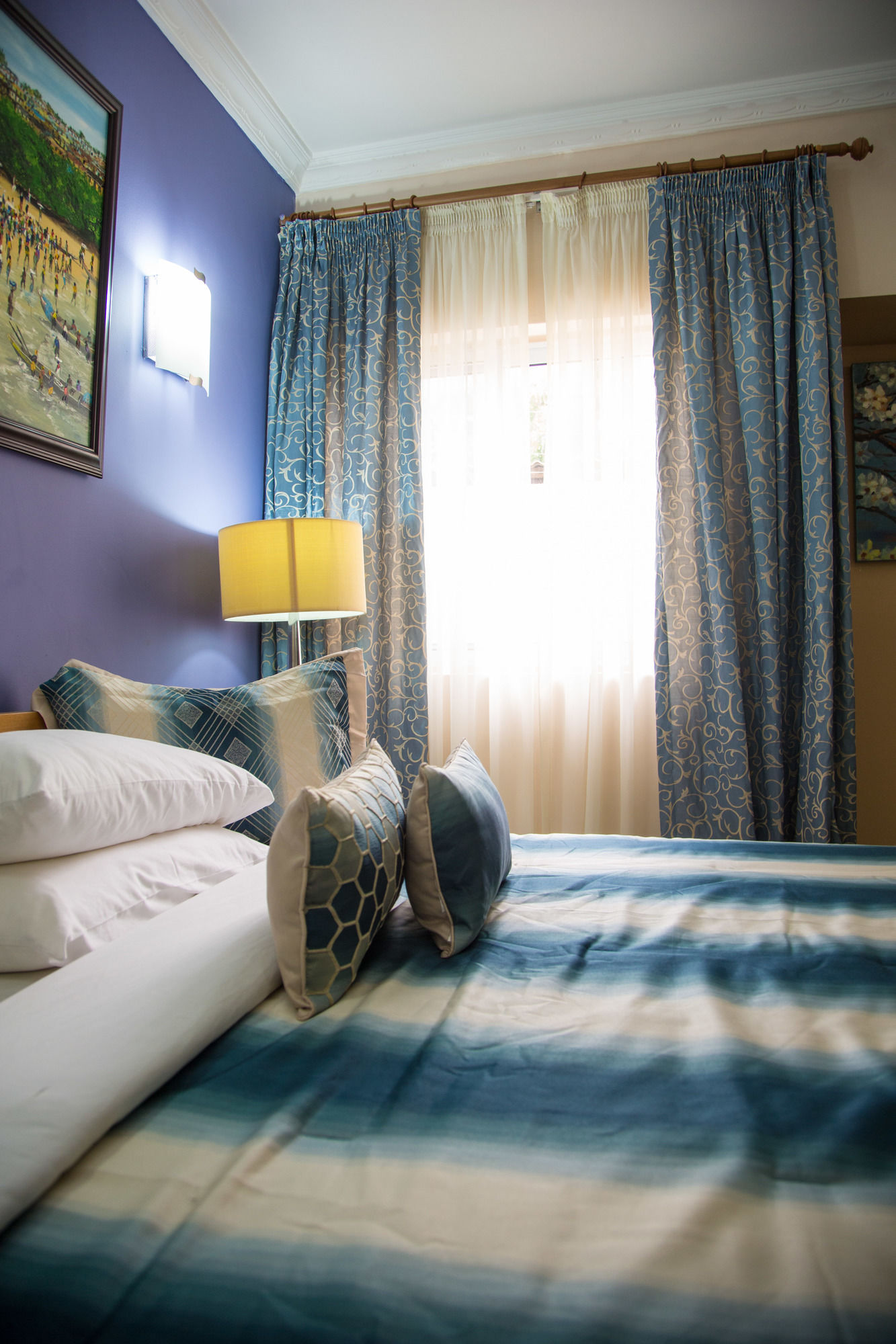 Alma House Hotel
