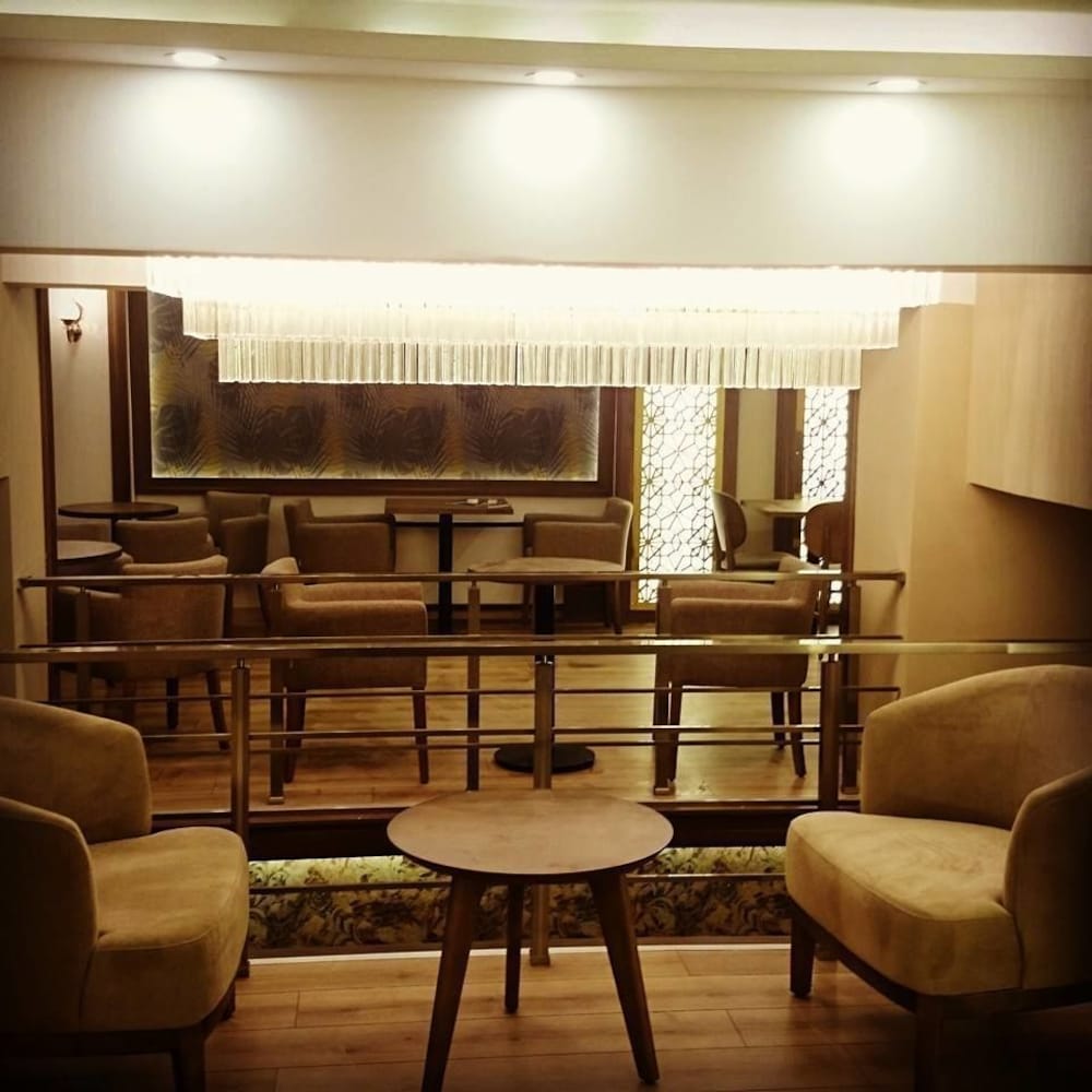 Marmara Place Istanbul Old City Hotel