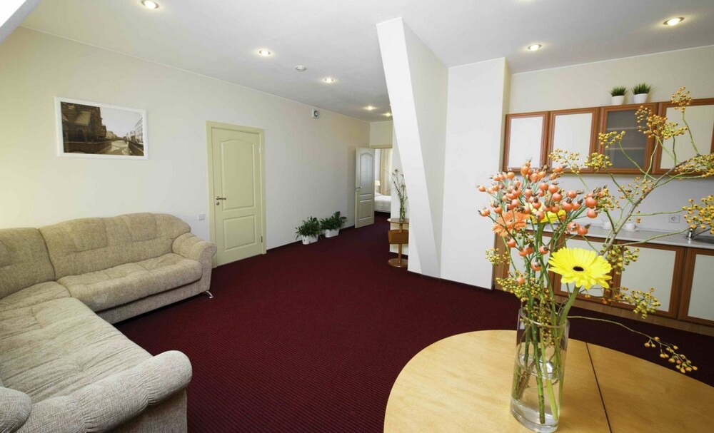 Kronverk Apart-Otel & Buisenes Center