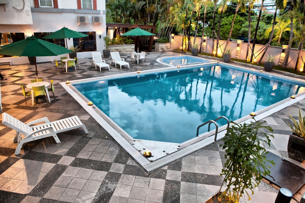 Country Heritage Resort