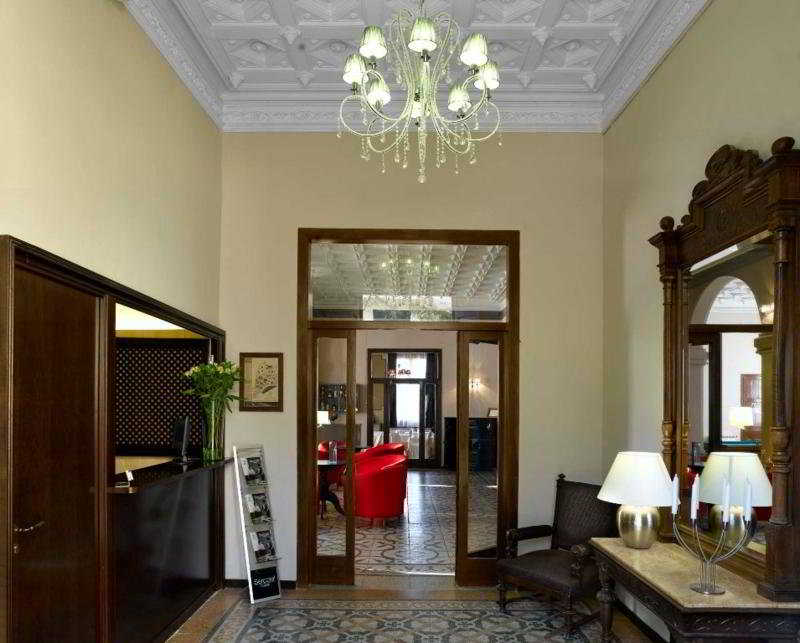 Villa Engracia - Hotel