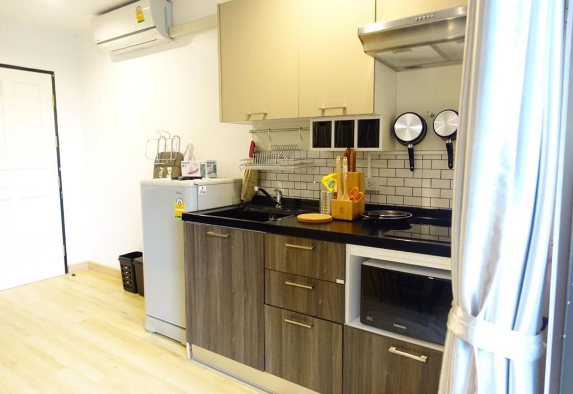 De Paris Self Service Apartment