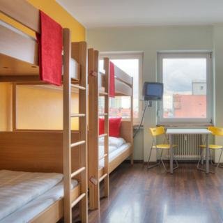 Meininger City Hostel & Hotel