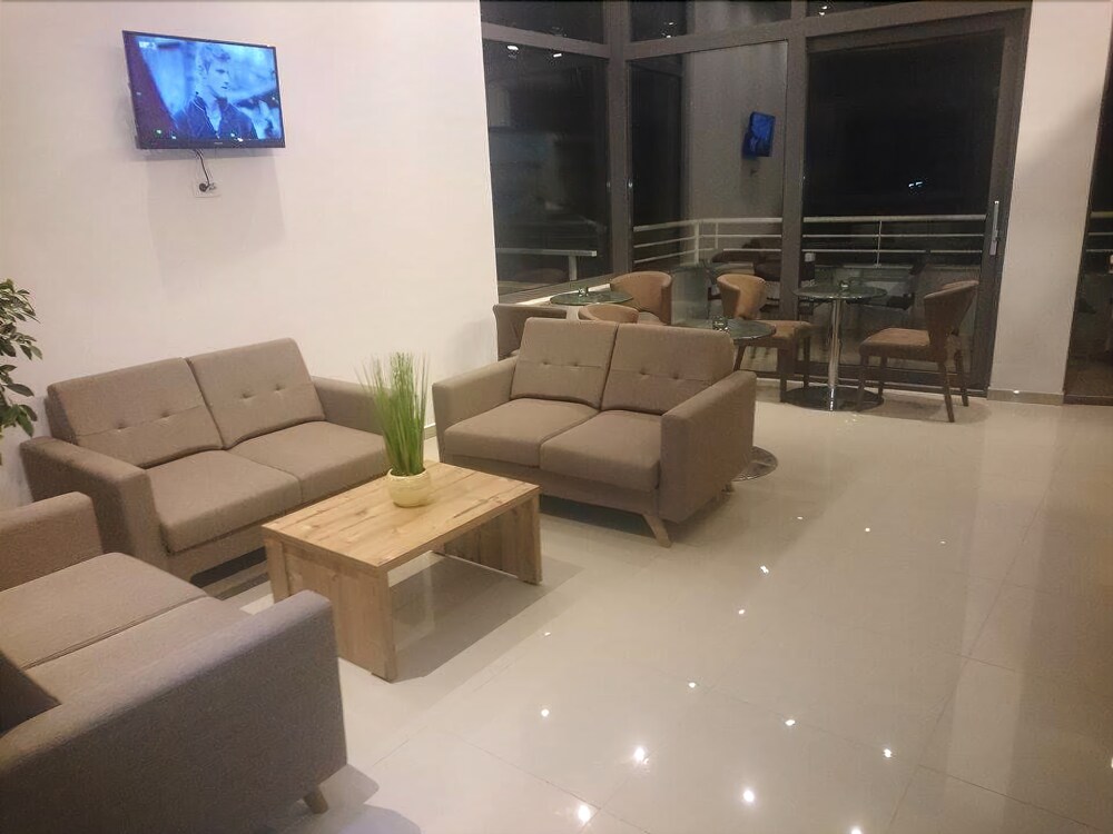 Villa Paradiso 2