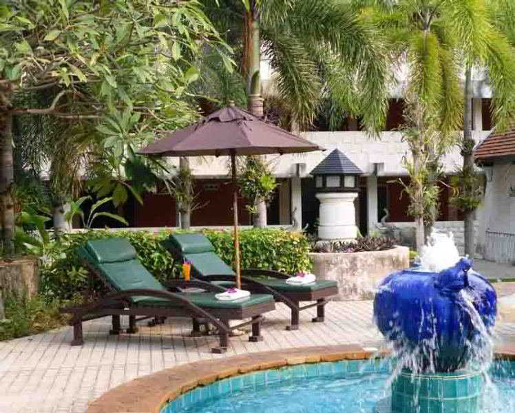 Lantana Pattaya Hotel  Resort