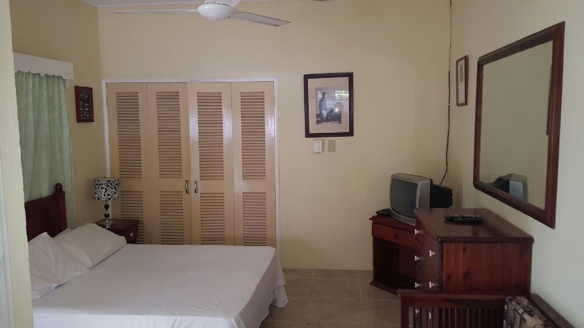 Cinnamon Studio Apartment