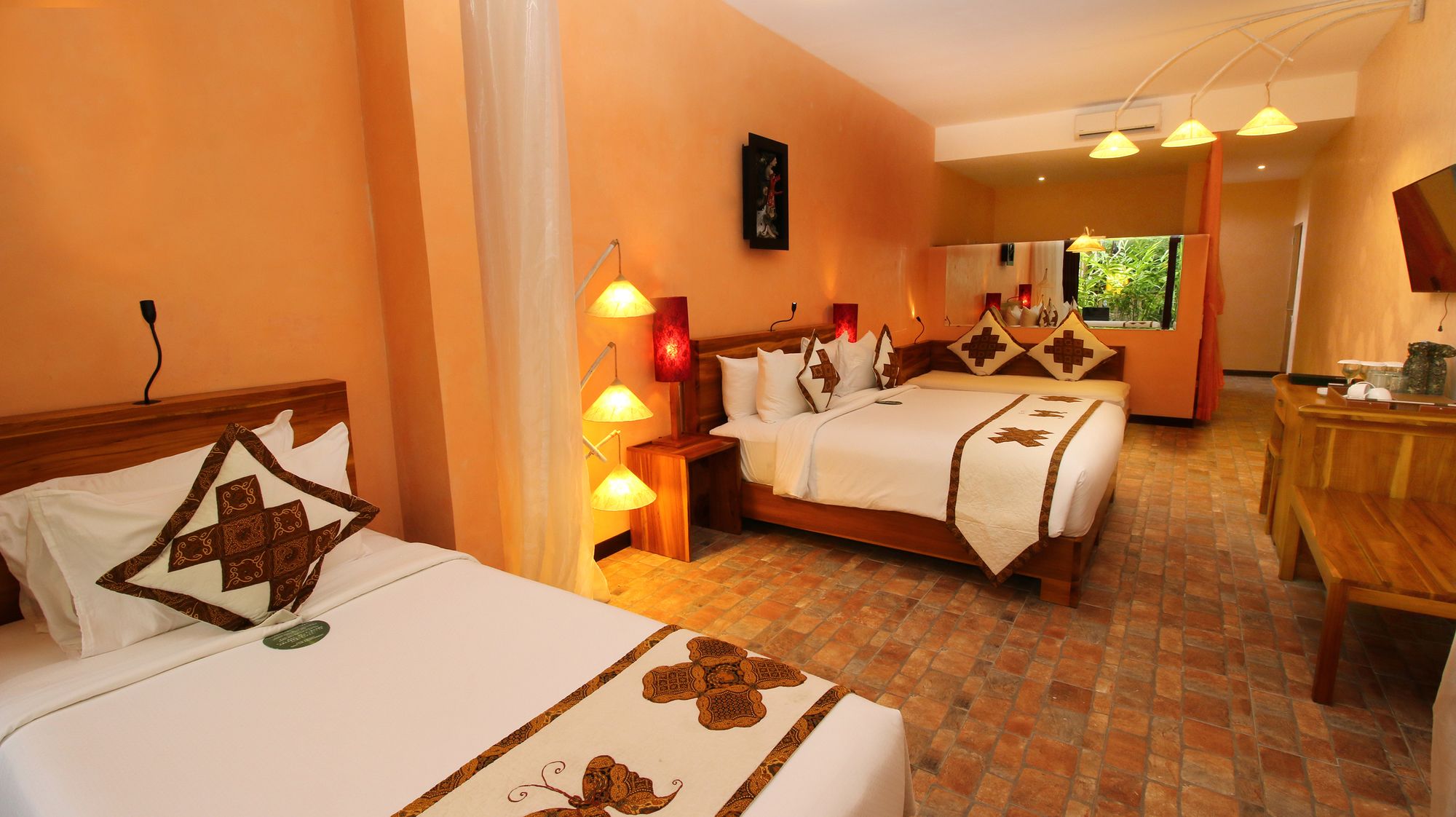 Petit Hotel