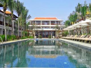 Emerald Hoian Riverside Resort