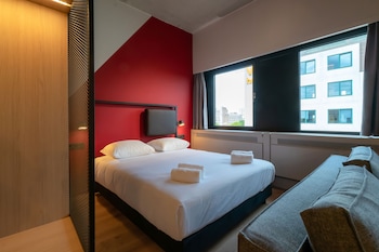 Via Amsterdam