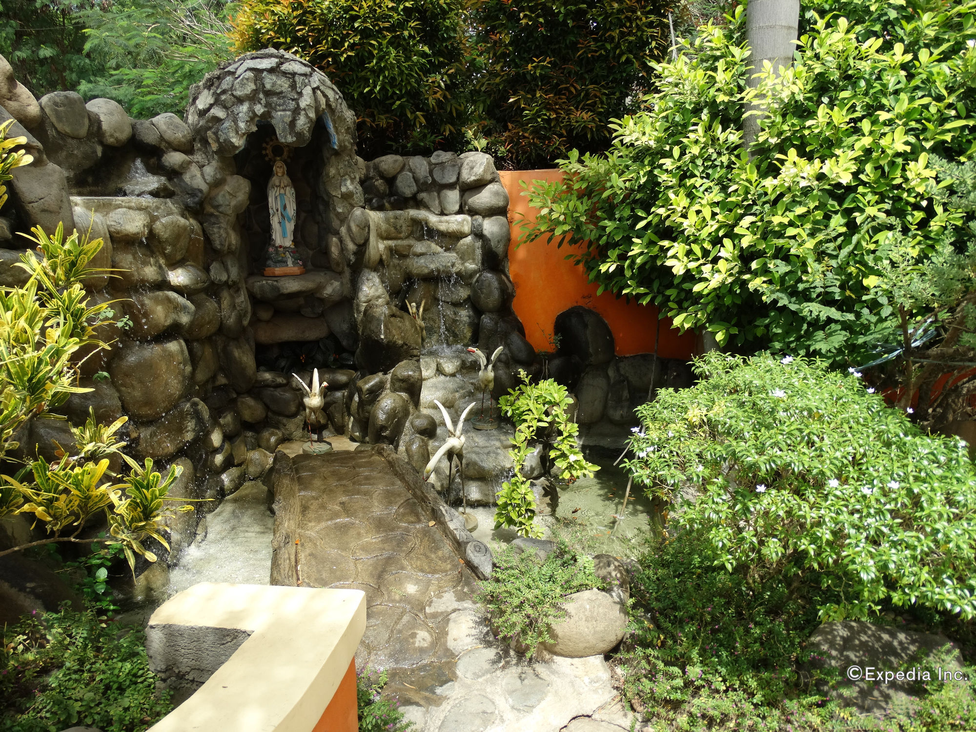 Rodolfo Royale Hotel